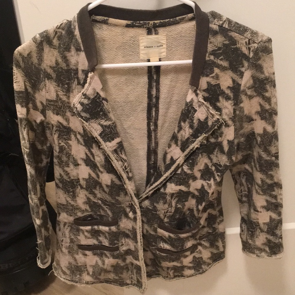 Houndstooth blazer
